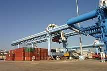 Port of Haifa : record 1,000 container movements per shift.