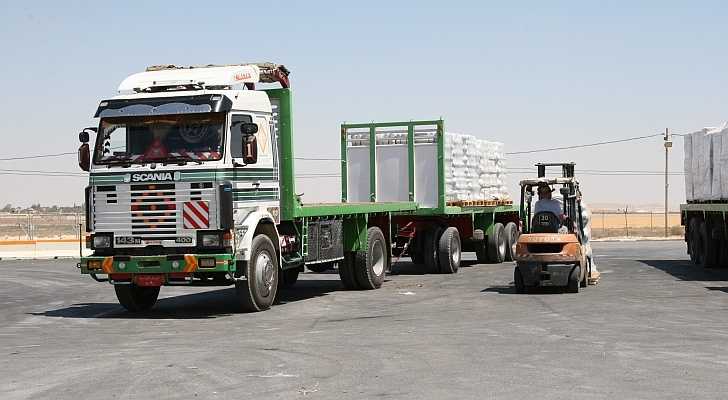 Israeli authorities seizes armor plates being smuggled into Gaza strip